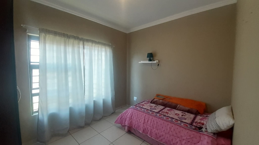 To Let 2 Bedroom Property for Rent in Melodie North West